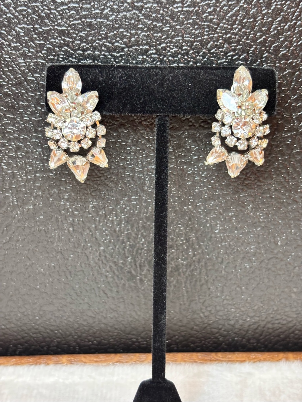 Vintage WEISS Articulated Rhinestone Floral Screw Back Earrings